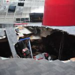 Catastrophe au musée Corvette : huit voitures y passent