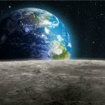 Chaque année, la Lune se rapproche de la Terre et devrait entrer en collision avec elle dans…