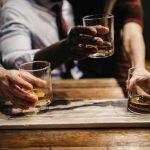 5 whiskys que tout homme devrait essayer au moins une fois