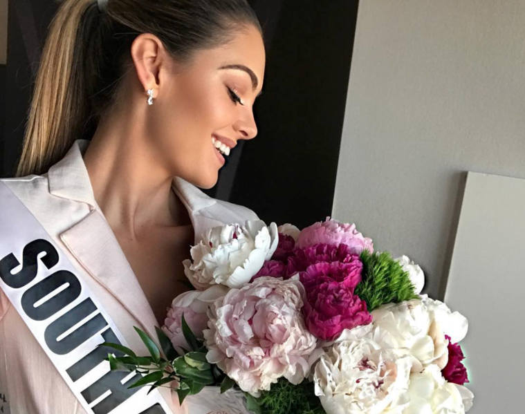 usr_img/2017-11/Novembre2017/Semaine5/Demi_Leigh_Nel_Peters_Miss_Univers_2017_image.png