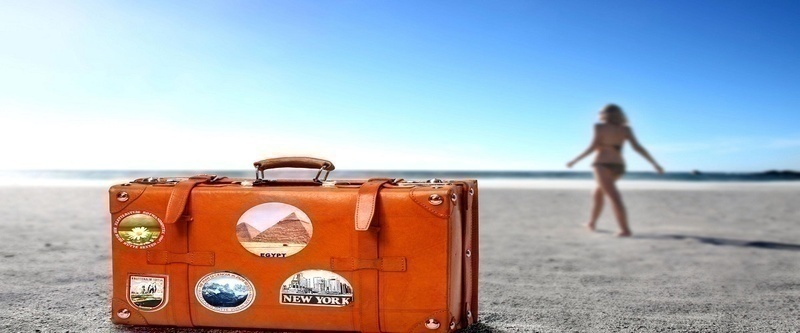 usr_img/4060855380/travel-beach-bikini-travel-suitcase-sea-sun-holiday.jpg