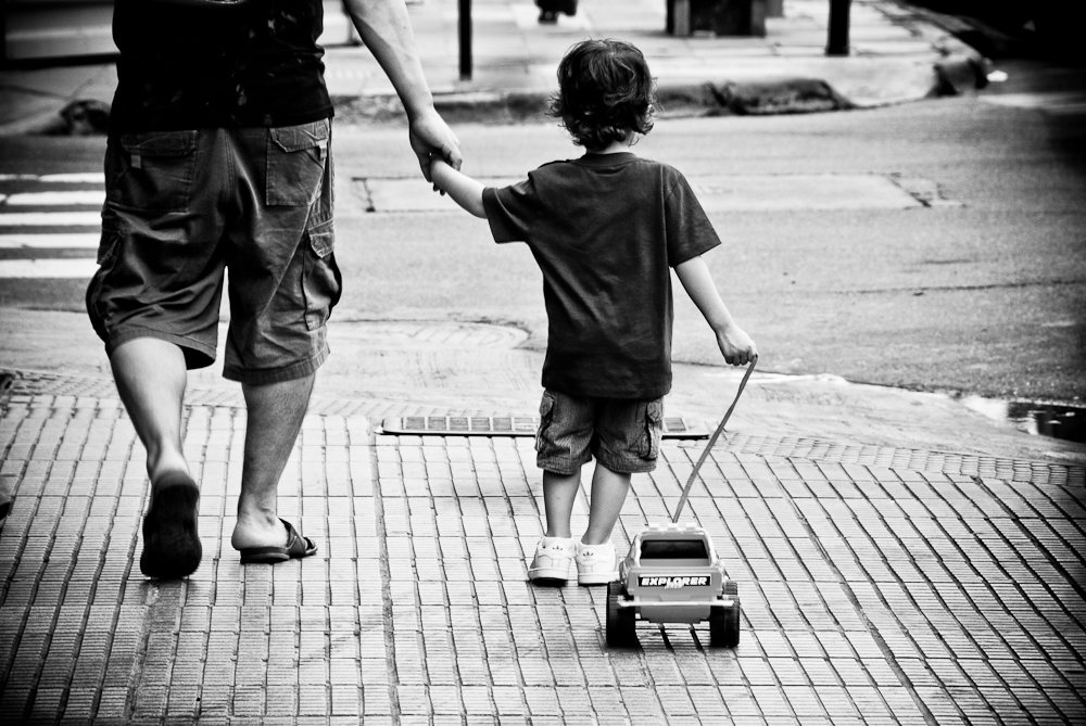 usr_img/778290500/father_son_and_plastic_truck_by_anahuac.jpg