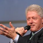 Bill Clinton chante « Blurred Lines »!