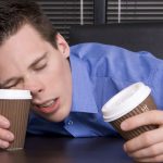 Arrêtez de boire du café entre 8 h et 9 h, vous perdez votre temps!