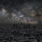 Les grandes villes sans lumières, sous un ciel étoilé