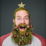 Photos : Ils mettent des décorations de Noël dans leur barbe