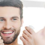 5 raisons pour se passer la soie dentaire plus souvent