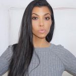 OMG! Kourtney Kardashian montre ses fesses parfaites sur Instagram!