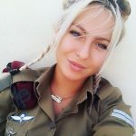 Karina Ulianov : la militaire la plus sexy du monde